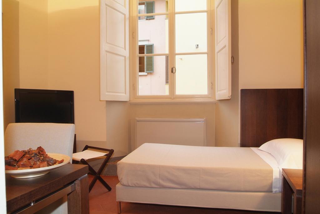 Bed & Breakfast Dimora Storica Palazzo Puccini 3*