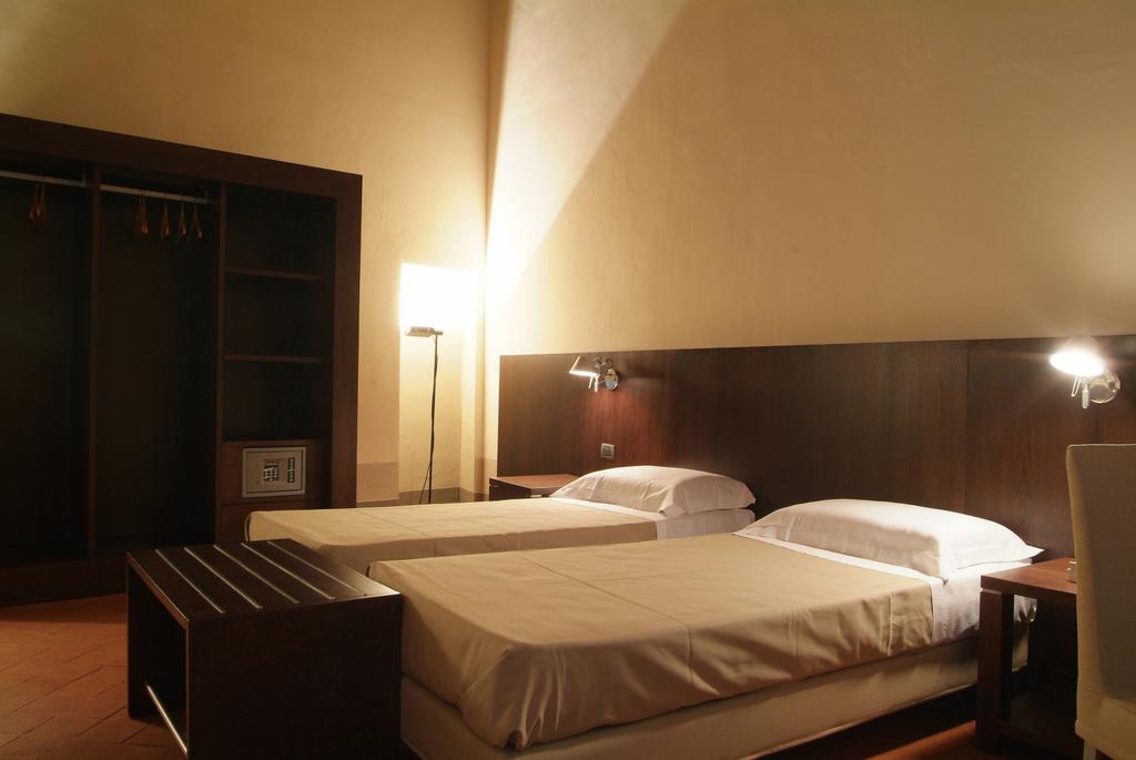 Bed & Breakfast Dimora Storica Palazzo Puccini 3*